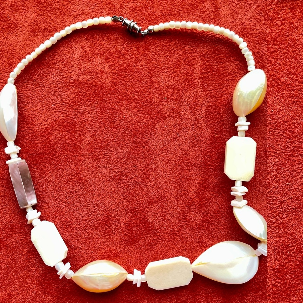Vintage MCM Beaded Short Ivory NECKLACE